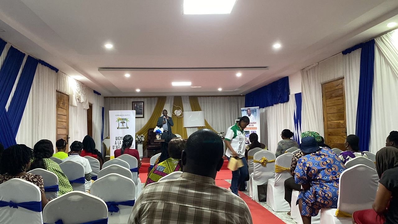 séance de sensibilisation dédiée à la lutte contre les cancers féminins